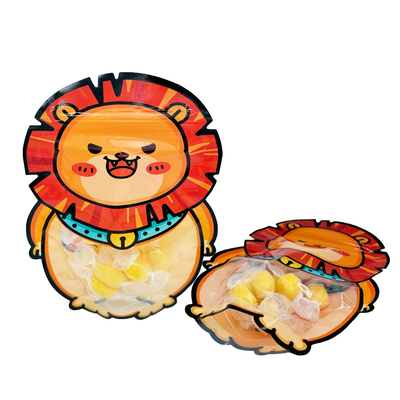 Заказ Cute Lion Shape Die Cutting Stand Up Plastic Zipper Bag с прозрачным окном для детей закуска, еда, конфеты упаковки